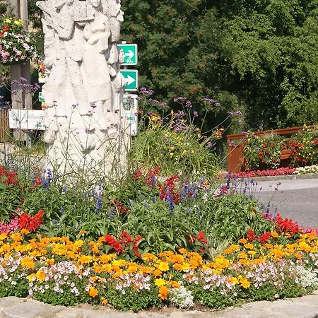 Wohnferiendorf Poellauberg Dom wakacyjny *